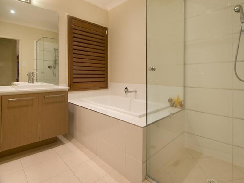 10 Carr Place, Pelican Waters QLD 4551
