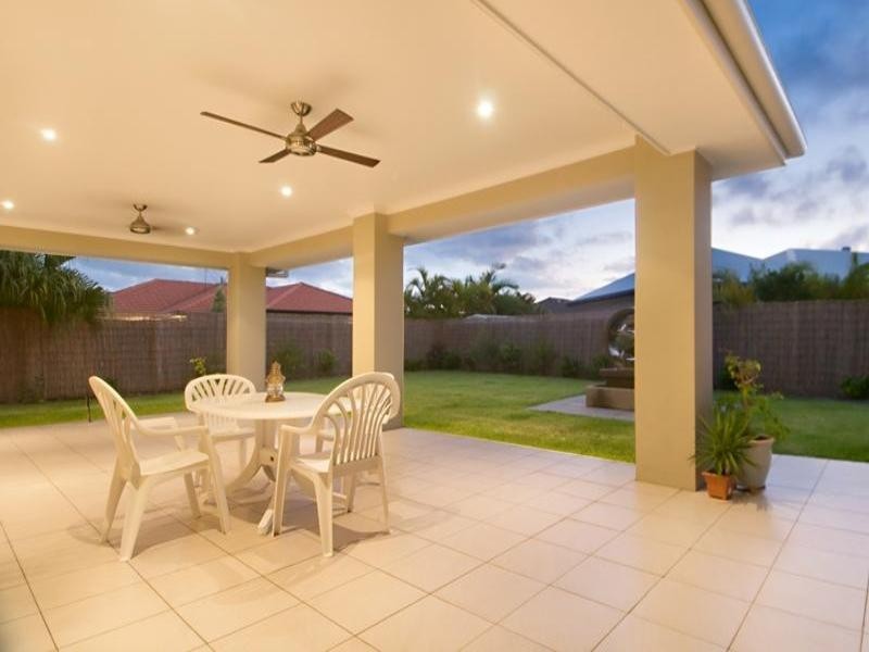 10 Carr Place, Pelican Waters QLD 4551