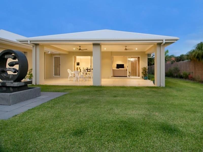 10 Carr Place, Pelican Waters QLD 4551