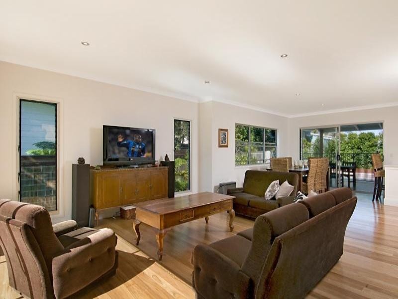 22 Mackay Street, Dicky Beach QLD 4551