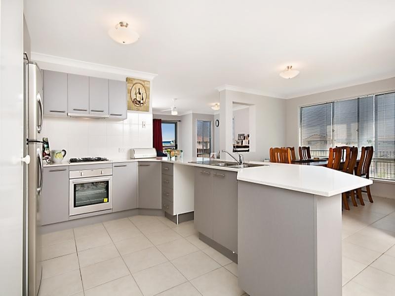 85 High Park Crescent, Little Mountain QLD 4551