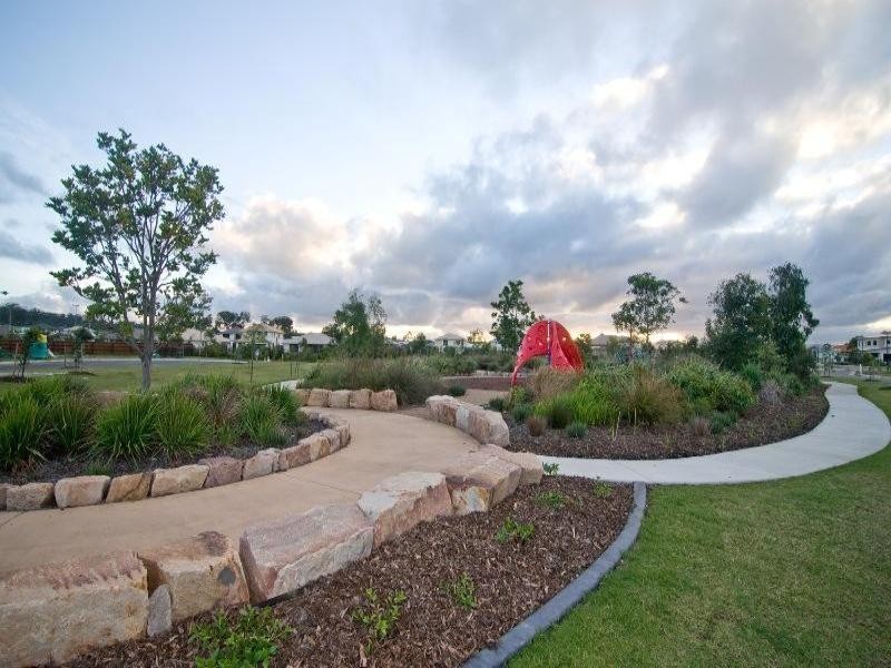 17 Elvena Circuit, Little Mountain QLD 4551