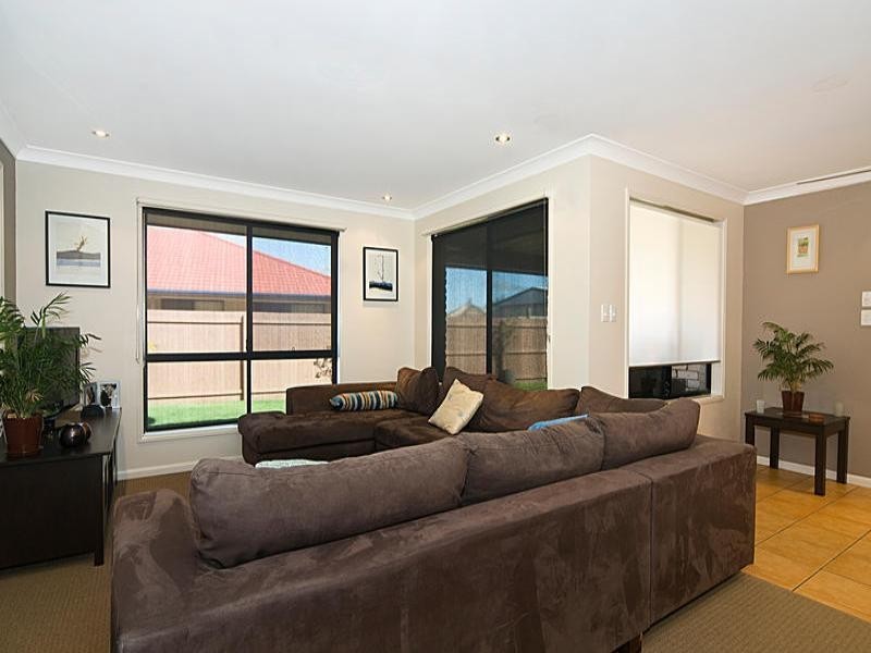 29 Shannon Crescent, Caloundra West QLD 4551