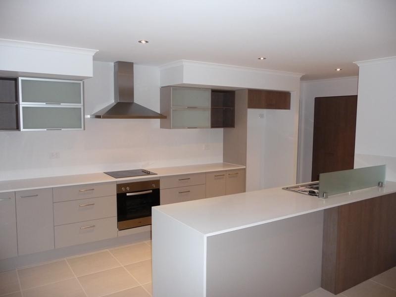 6 Parkhill Court, Little Mountain QLD 4551