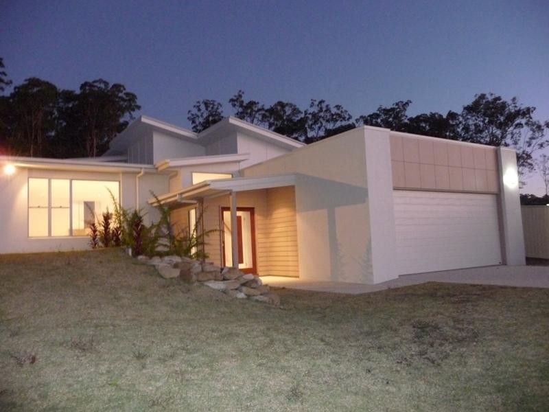 6 Parkhill Court, Little Mountain QLD 4551
