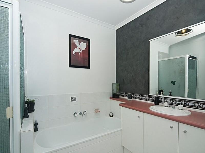 48 Village Way, Little Mountain QLD 4551