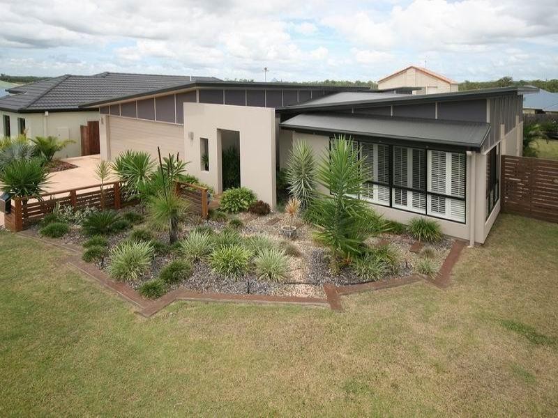 4 Widgee Place, Caloundra West QLD 4551