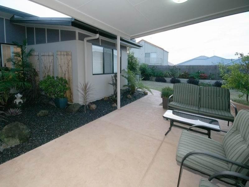 4 Widgee Place, Caloundra West QLD 4551