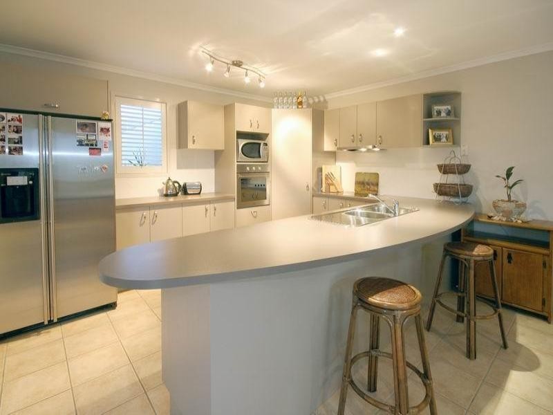 4 Widgee Place, Caloundra West QLD 4551