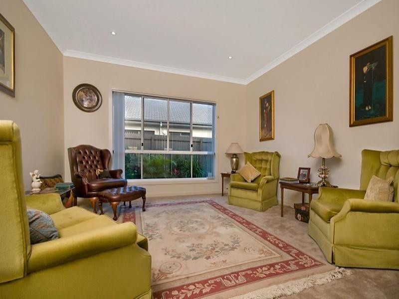 16 Pebbly Creek Crescent, Little Mountain QLD 4551