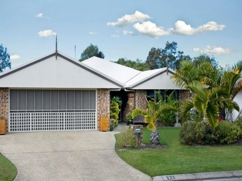 31 Lakeshore Place, Little Mountain QLD 4551