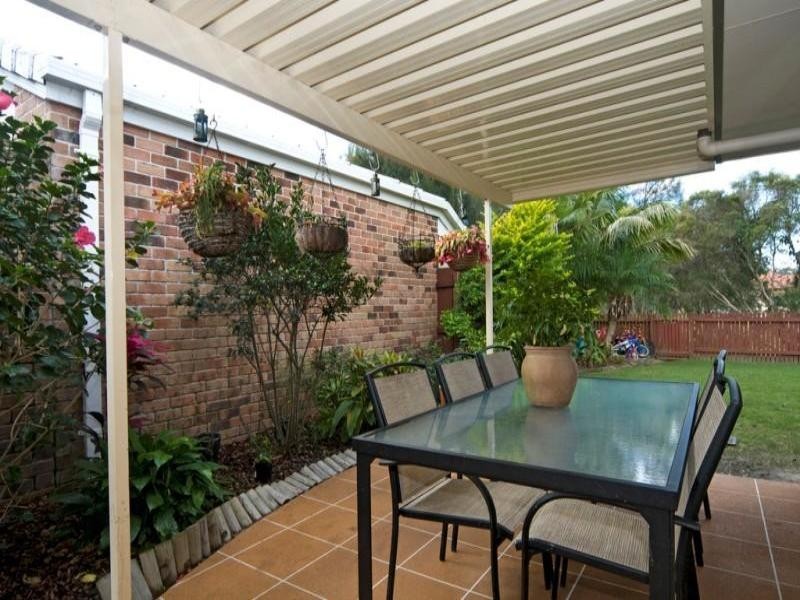 31 Lakeshore Place, Little Mountain QLD 4551