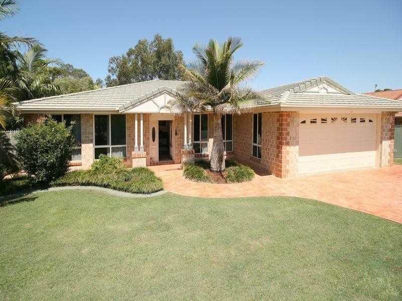 11 Phar Lap Court, Little Mountain QLD 4551