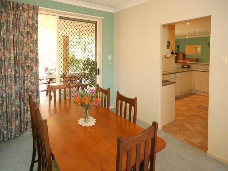 11 Phar Lap Court, Little Mountain QLD 4551