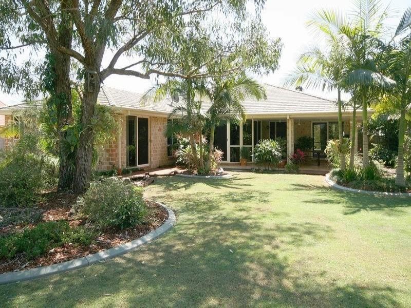 11 Phar Lap Court, Little Mountain QLD 4551
