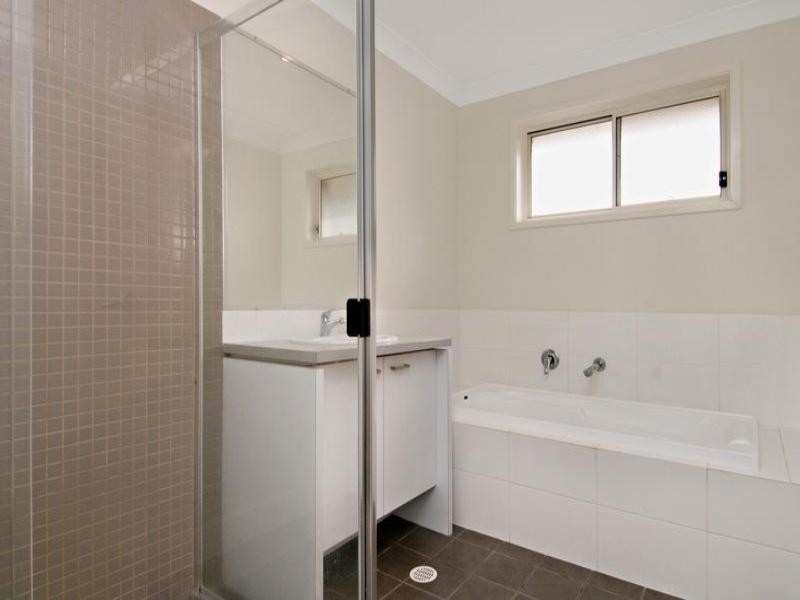 9 Tall Trees Way, Little Mountain QLD 4551