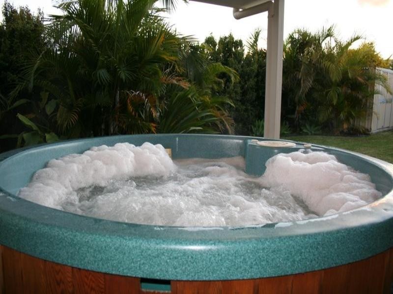 1 White Cedar Drive, Meridan Plains QLD 4551