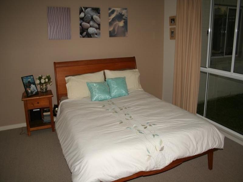 1 White Cedar Drive, Meridan Plains QLD 4551