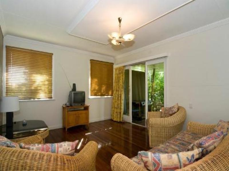 32 Grigor Street, Moffat Beach QLD 4551