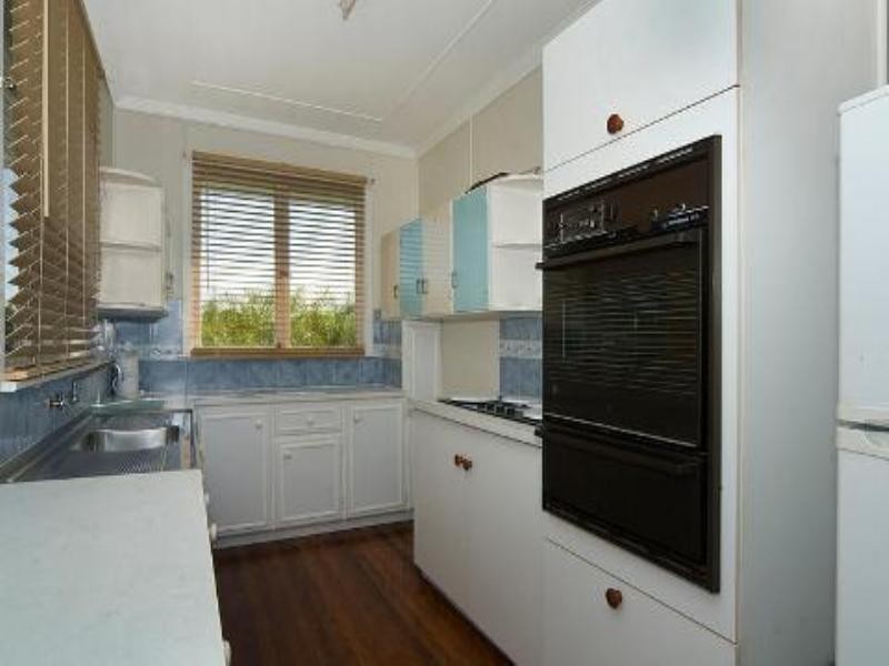 32 Grigor Street, Moffat Beach QLD 4551