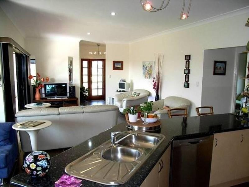 7 Northbrook Street, Caloundra QLD 4551