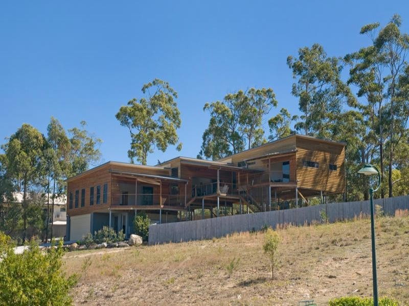4 Mallee Close, Little Mountain QLD 4551
