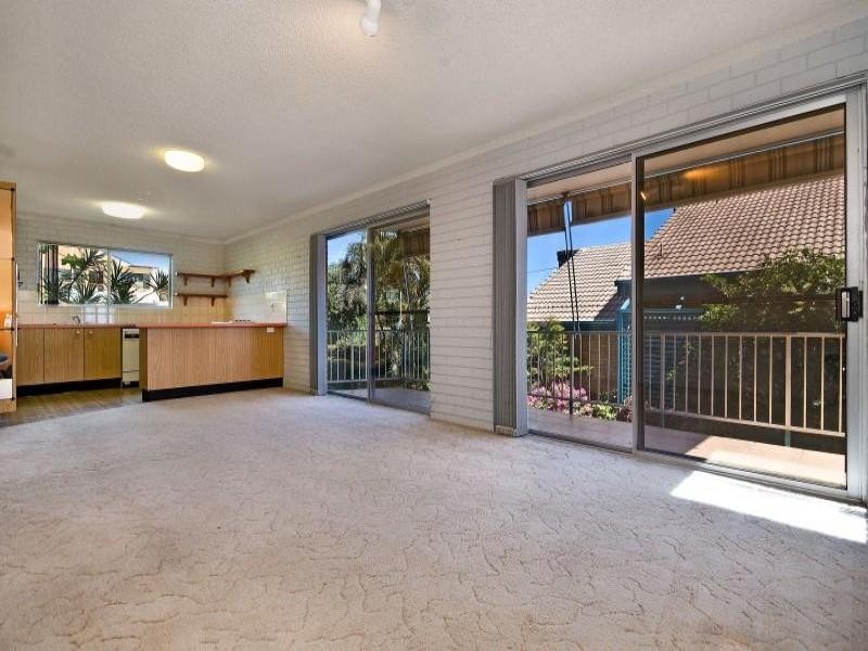 1/9 Maraposa, Moffat Street, Moffat Beach QLD 4551