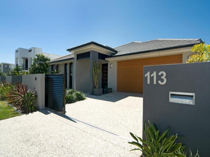 113 Grand Parade, Parrearra QLD 4575