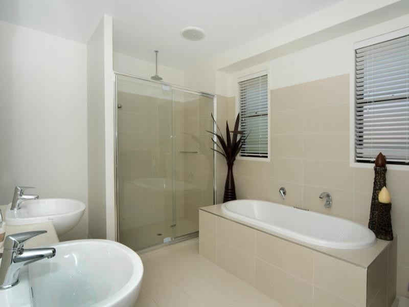 113 Grand Parade, Parrearra QLD 4575