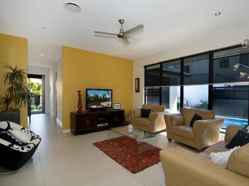 113 Grand Parade, Parrearra QLD 4575