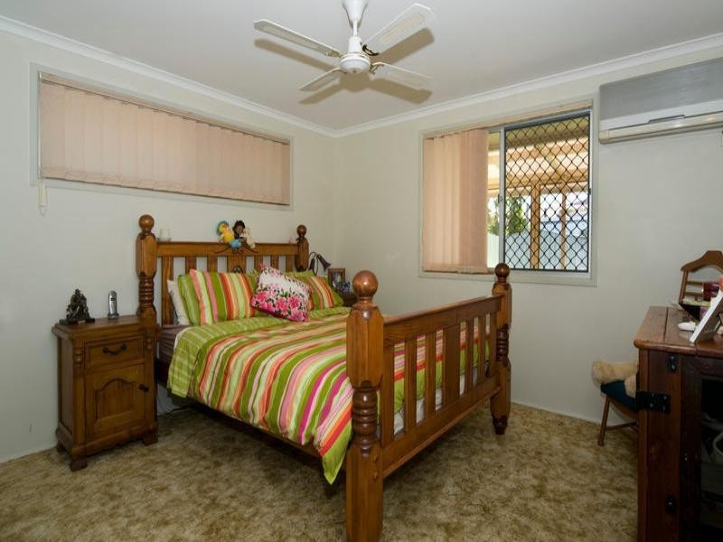 11 Browning Boulevard, Battery Hill QLD 4551