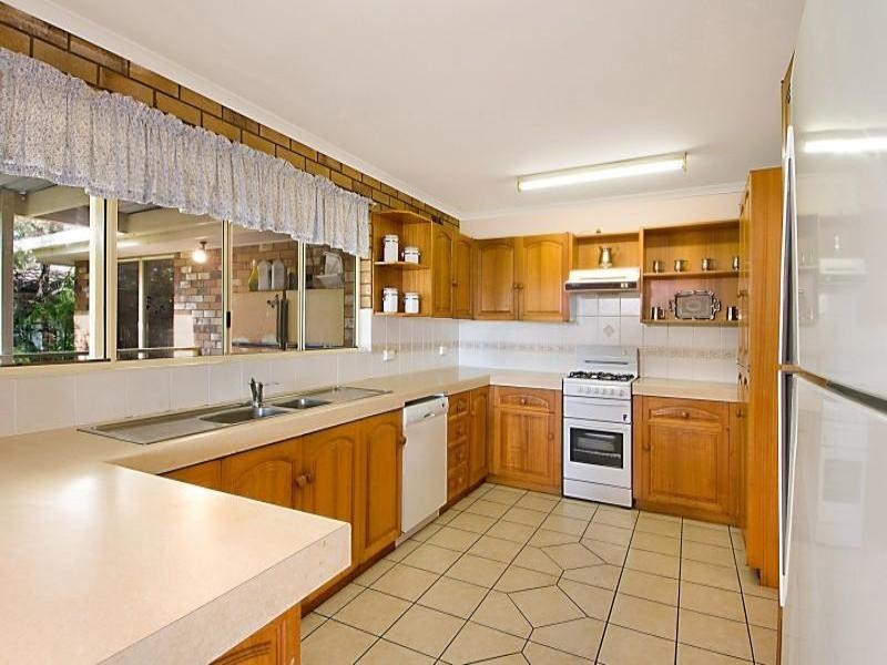 11 Fairlie Crescent, Moffat Beach QLD 4551