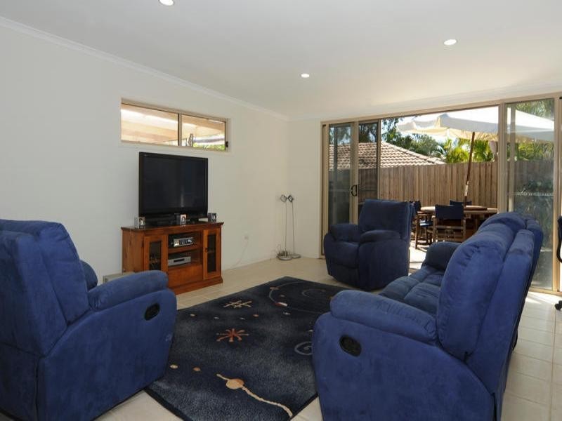 1 Snapper Street, Little Mountain QLD 4551