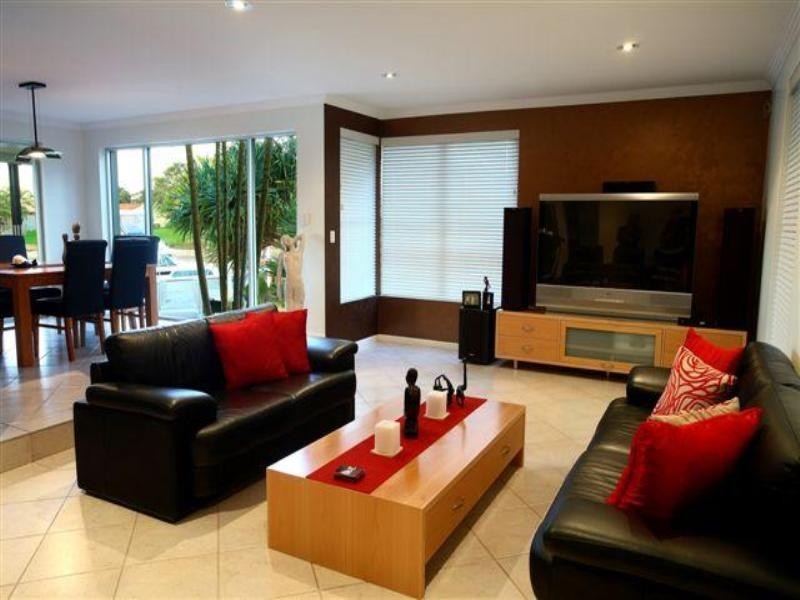 1 Waringa Court, Minyama QLD 4575