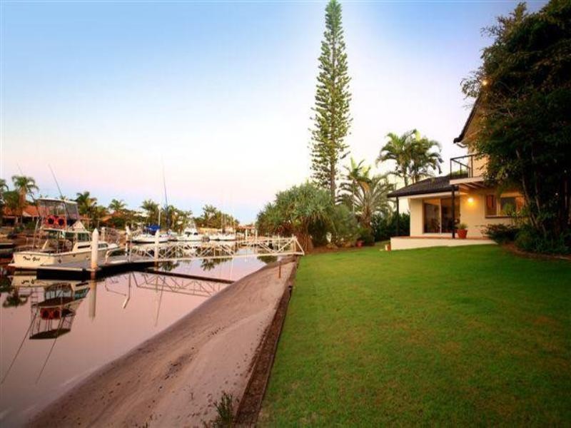 1 Waringa Court, Minyama QLD 4575