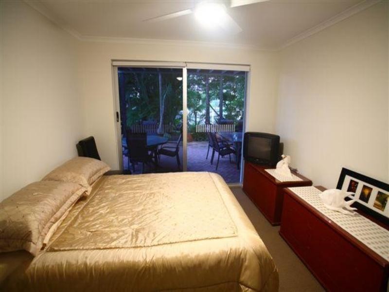 1 Waringa Court, Minyama QLD 4575