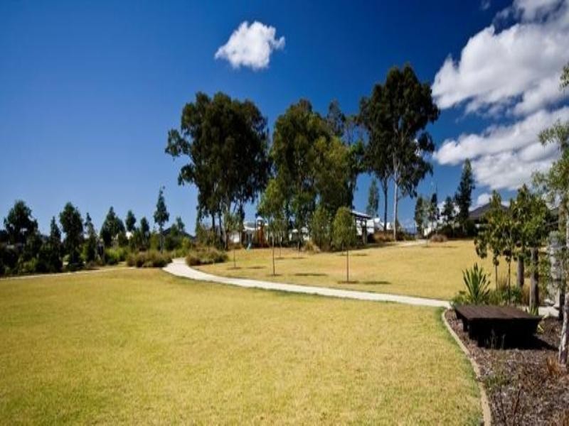 4 Silkpod Street, Meridan Plains QLD 4551