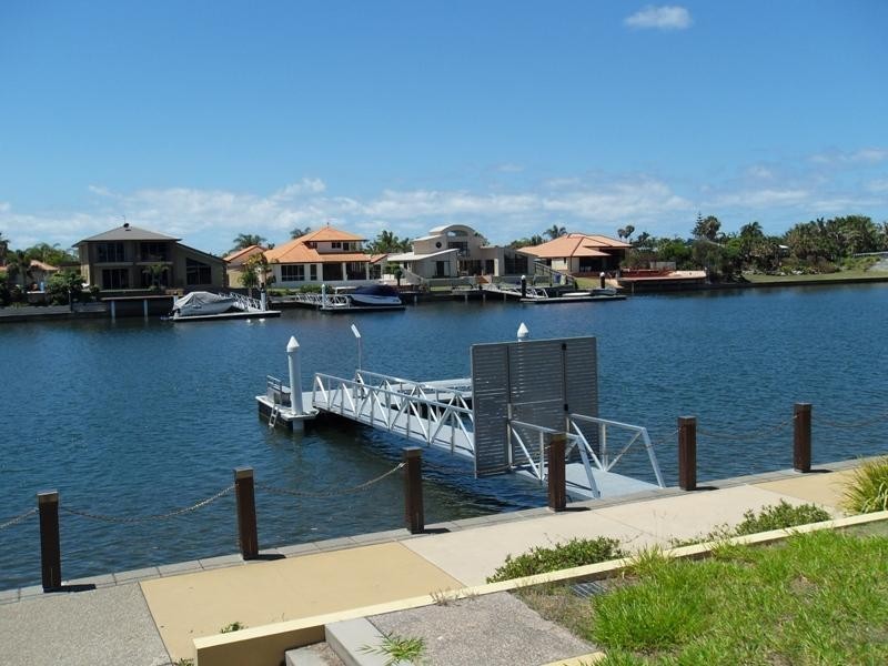 9 Capri Court, Parrearra QLD 4575