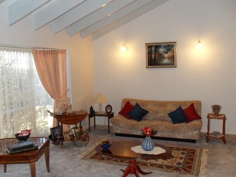 2 Ridgewood Road, Little Mountain QLD 4551