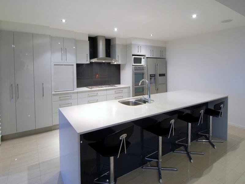 18 Ikara Street, Battery Hill QLD 4551