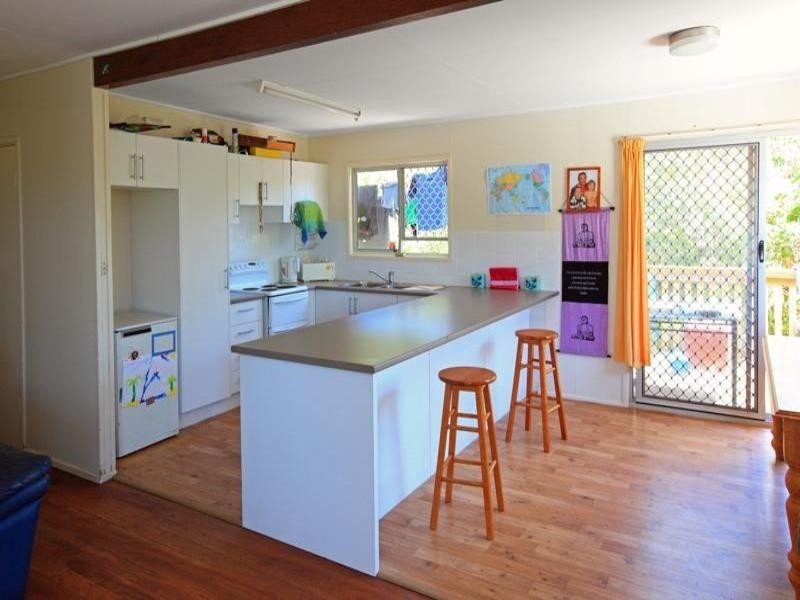 1 Cooroora Street, Dicky Beach QLD 4551