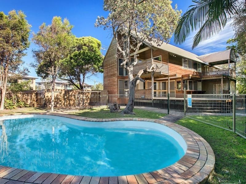 17 Ngungun Street, Dicky Beach QLD 4551