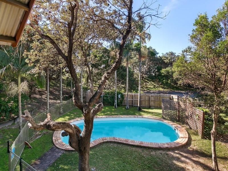 17 Ngungun Street, Dicky Beach QLD 4551