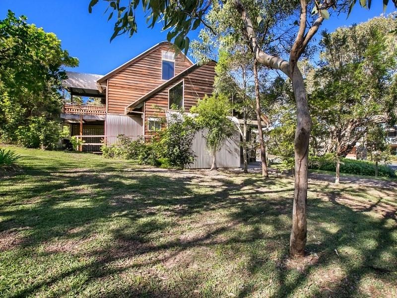 17 Ngungun Street, Dicky Beach QLD 4551