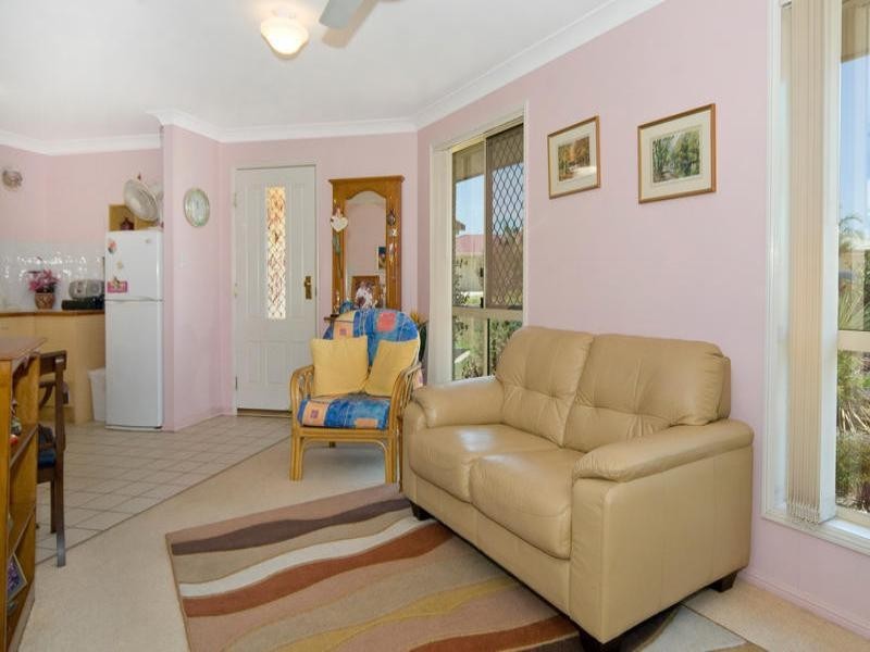 9 Primrose Place, Little Mountain QLD 4551