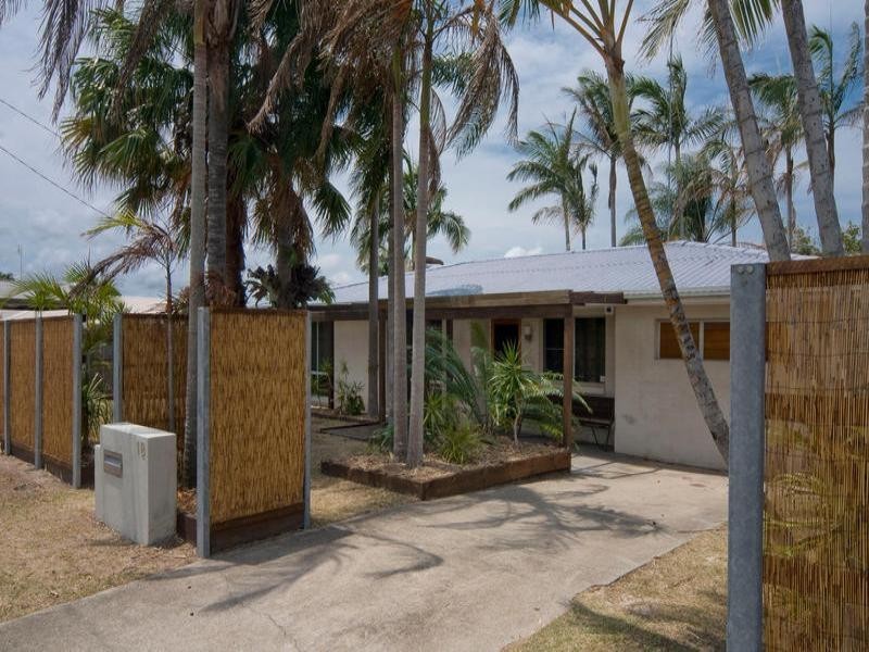18 Crusader Street, Battery Hill QLD 4551