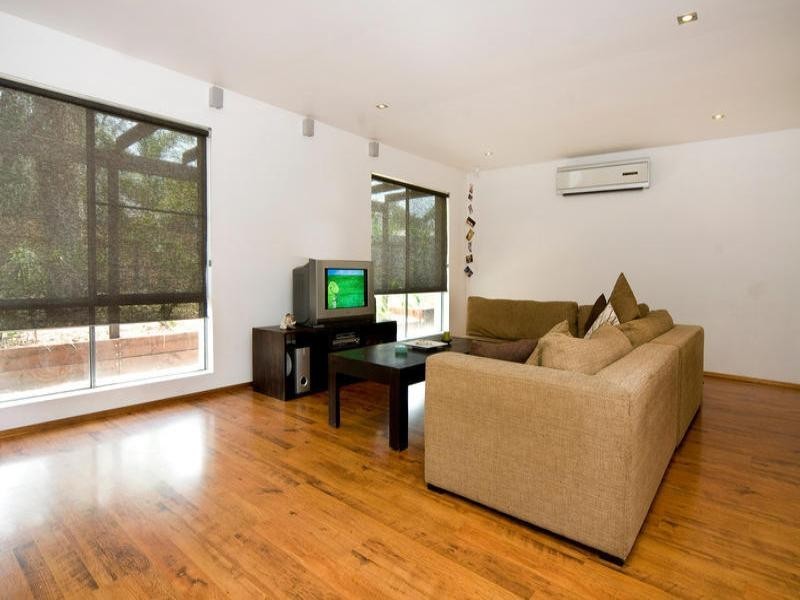 18 Crusader Street, Battery Hill QLD 4551