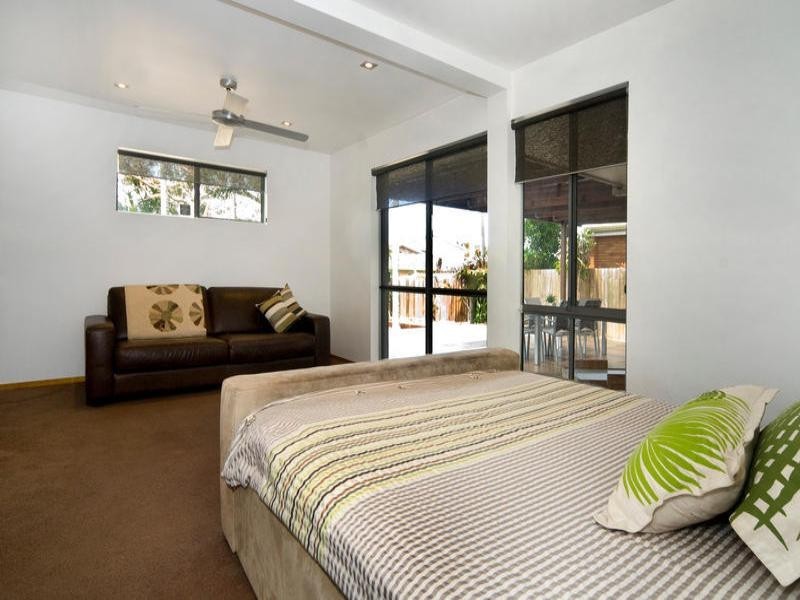 18 Crusader Street, Battery Hill QLD 4551