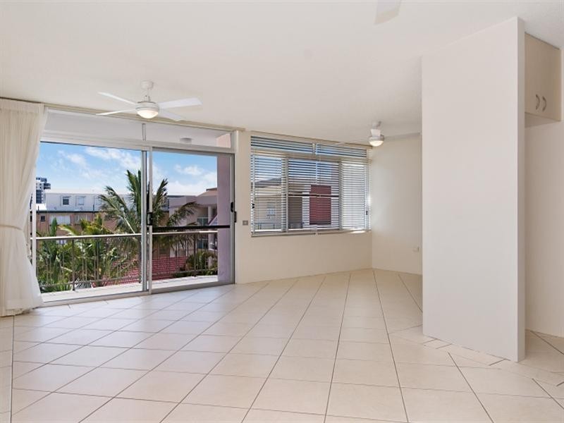 Unit 11 ‘Pumicestone Lodge’ 26 Maloja Avenue, Caloundra QLD 4551