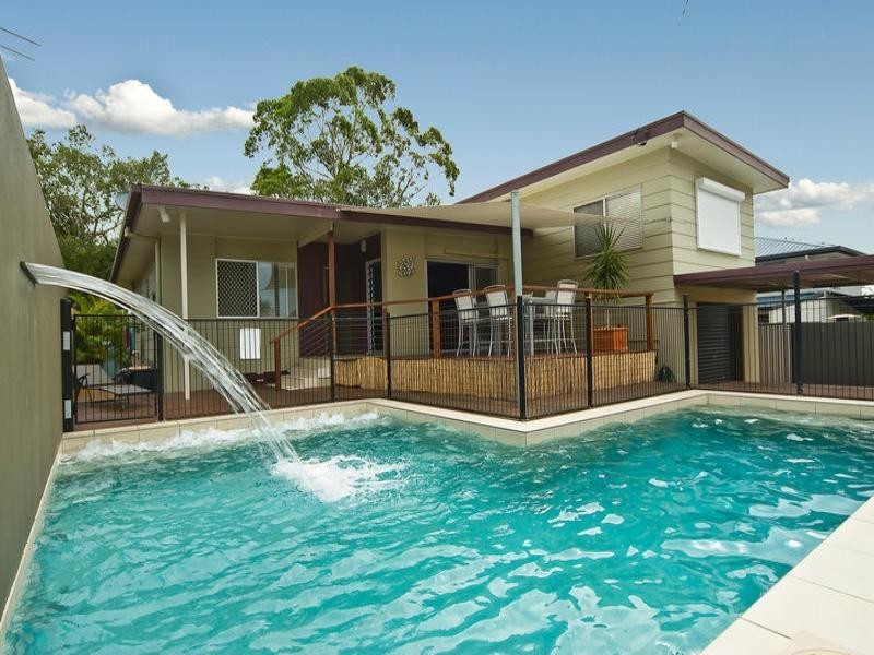 11 Glenray Avenue, Caloundra QLD 4551